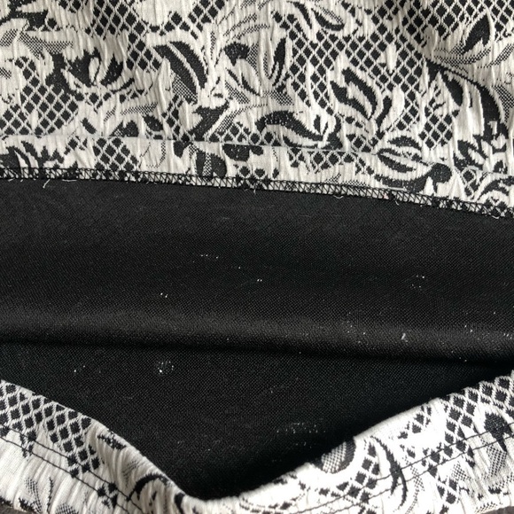 𝅺SOUL Harmony Energy SHE Black white floral‎ abstract design pencil skirt  LG - Picture 4 of 12